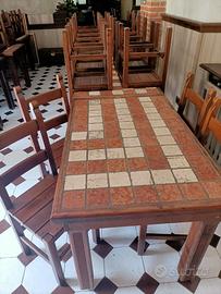 Tavolo Legno Superficie Piastrelle + Sedie