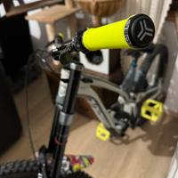 Downhill commencal supreme v4 2022 Mullet tg M
