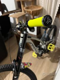 Downhill commencal supreme v4 2022 Mullet tg M