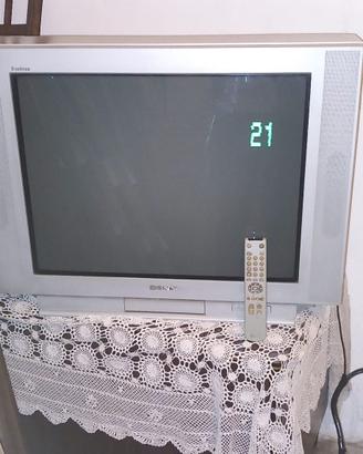 tv vintage Sony trinitron 29"