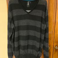 Maglione da uomo scollo a V
