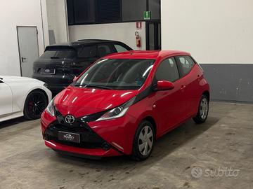 Toyota Aygo 1.0 VVT-i 69 CV 5 porte x-cool TSS