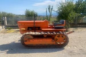 Trattore a cingoli