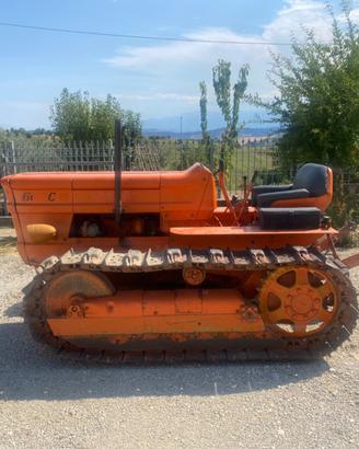 Trattore a cingoli
