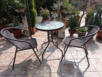 Tavolo + 2 sedie per giardino
