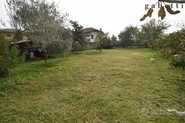 Terreno Residenziale Marcallo con Casone