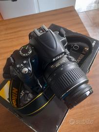 NIKON D3000