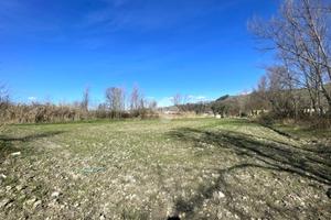 TER. RESIDENZIALE A MONTECALVO IN FOGLIA