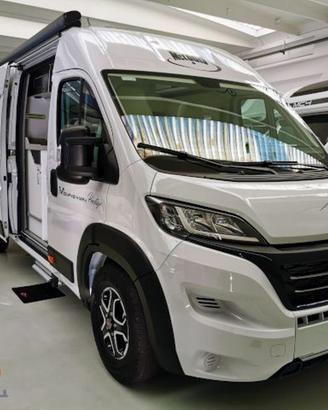 MCLOUIS MENFYS 4 MAXI PRESTIGE (a noleggio)