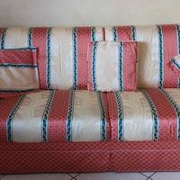 Divano in tappezzeria 4 posti