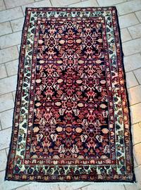 Tappeto orientale vintage in lana annodato a mano