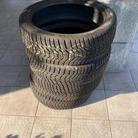 Gomme invernali hankook 225/45  20