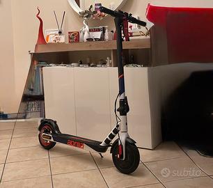 Monopattino Aprilia