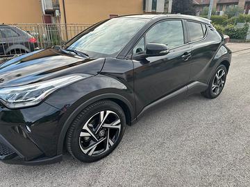 Toyota C-HR 1.8 Hybrid Trend e-CVT (72 kW/ 122 CV)