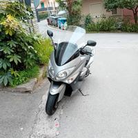 Tmax Yamaha 