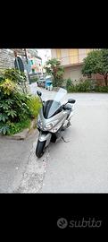Tmax Yamaha 