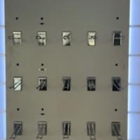 Espositore cover e accessori e Tavolo antistatico