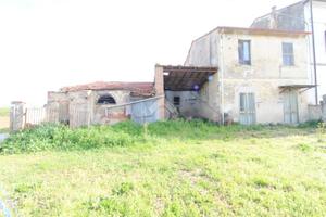 CASA SEMINDIPENDENTE A CASCINA