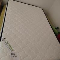 Materasso una piazza e mezza nuovo