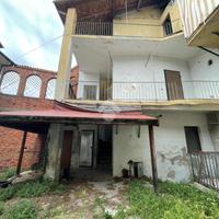 CASA SEMINDIPENDENTE A BOCA