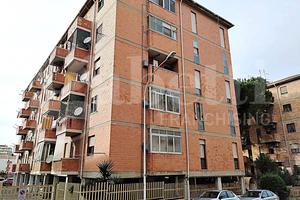 Quadrivano con posto auto e cantina