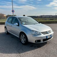 Volkswagen Golf 5 1.6 Benzina - 2007