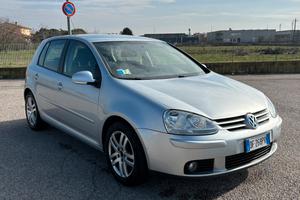 Volkswagen Golf 5 1.6 Benzina - 2007