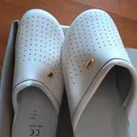 Scarpa, pianella uomo bianca