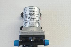 Pompa acqua shurflo 7,5 lpm, 12 volt