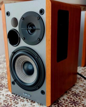 Casse audio attive Edifier perfette.