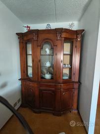 Mobile cristalliera  legno massello noce 