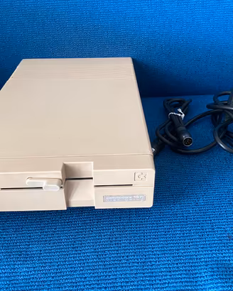 Commodore 1571 floppy drive