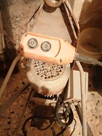 montacarichi a bandiera 