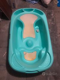 Vasca bagnetto, supporto, fasciatoio