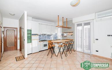 Due locali in centro