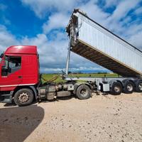TRATTORE IVECO 440 E SEMIRIMORCHIO VASCA RIBALTABI