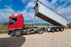 TRATTORE IVECO 440 E SEMIRIMORCHIO VASCA RIBALTABI