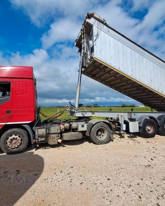 TRATTORE IVECO 440 E SEMIRIMORCHIO VASCA RIBALTABI