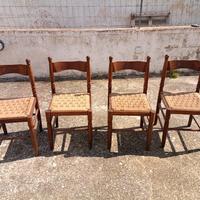 sedie di legno impagliate