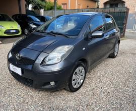 Toyota Yaris 1.0 Benz per Neopatentati
