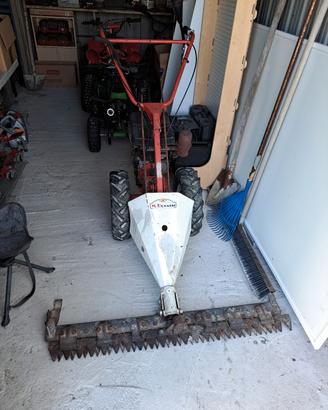 Falciatrice trazionata 4 marce BENASSI