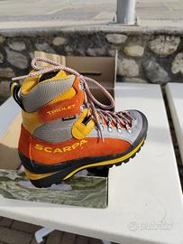 Scarponi tecnici da montagna Scarpa