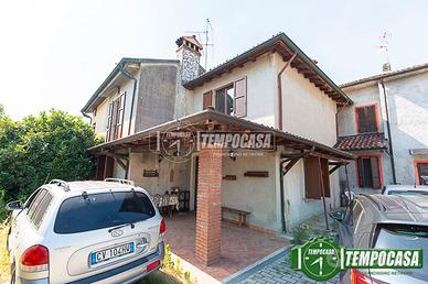 3 LOCALI SEMI INDIPENDENTE CON GIARDINO