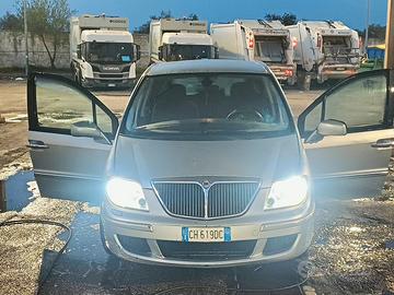 lancia Phedra 2200JTD emblema 