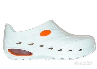 ZOCCOLO SANITARIO SUNSHOES 43 BIANCO  COME NUOVO