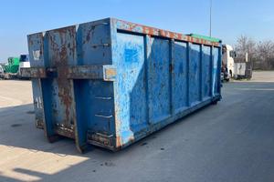 CONTAINER SCARRABILE USATO A CIELO APERTO STAGN