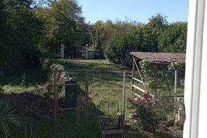 BILOCALE RISTRUTTURATO CON TERRENO A DUE PASSI DA