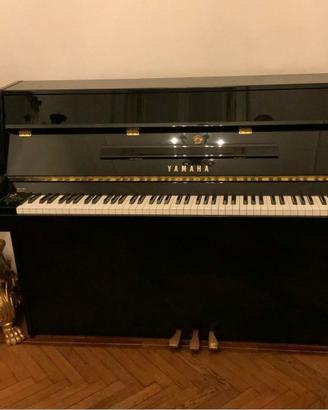 YAMAHA  mod. C 109 (anno 1976)