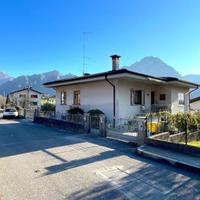 CASA INDIPENDENTE CON GIARDINO DI 350 MQ