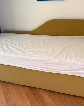 Letto divano con secondo materasso estraibile
